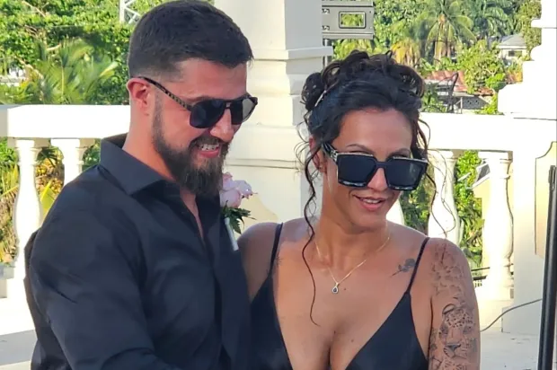 Woman Finally Says Yes After Boyfriend’s 43rd Proposal in Seven Years