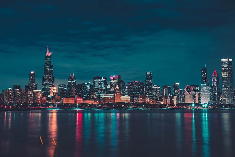 Group Travel Tips for Navigating Chicago Like a Local