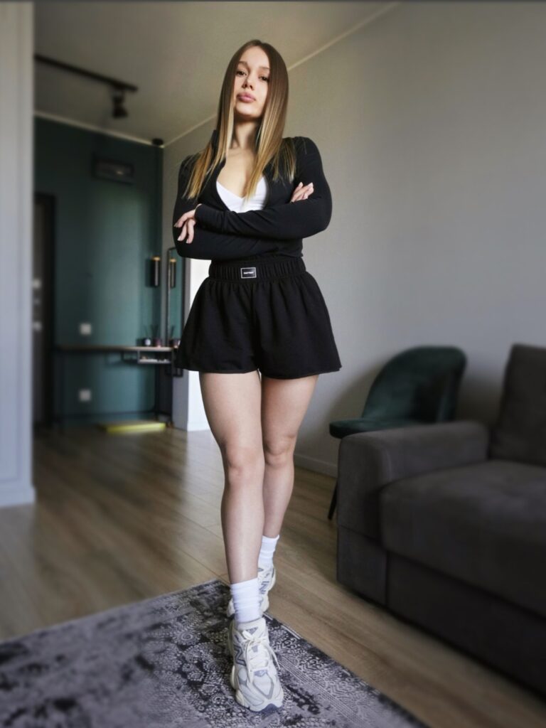 Allinika's Biography, Net Worth, Career, Age, Body Measurement, Personal Life, Boyfriend, Hobbies, and More