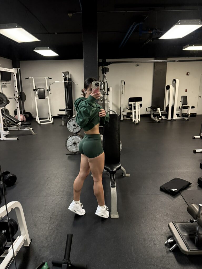 Daisy Phoenix’s biography, Wikipedia, career, net worth, personal life, measurements, and more