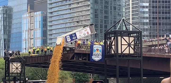 82,000 rubber ducks race down the Chicago River
