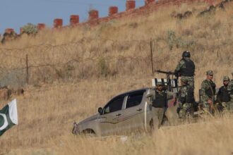 Pakistani Militants kill 6 policemen in Eight Targeted attacks