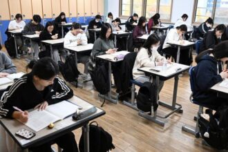Valedictorian’s Mother and Tutor Caught Stealing Exam Papers