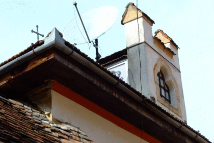 How Asphalt Shingles Compare to Other Common Roofing Materials