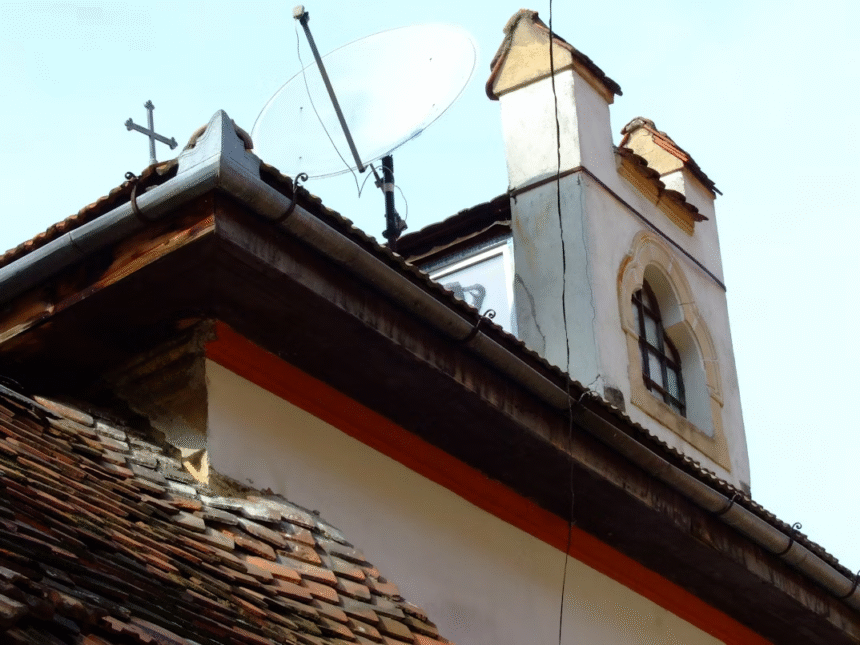 How Asphalt Shingles Compare to Other Common Roofing Materials